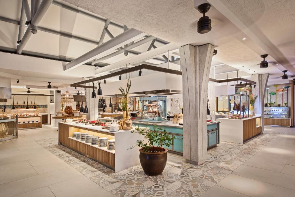 constance hotel review
